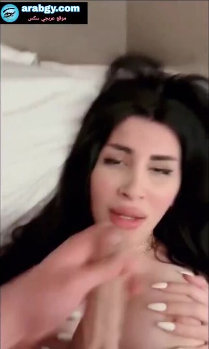 القذف علي وجه ميرا النوري المثير مقطع سكس عراقي جديد