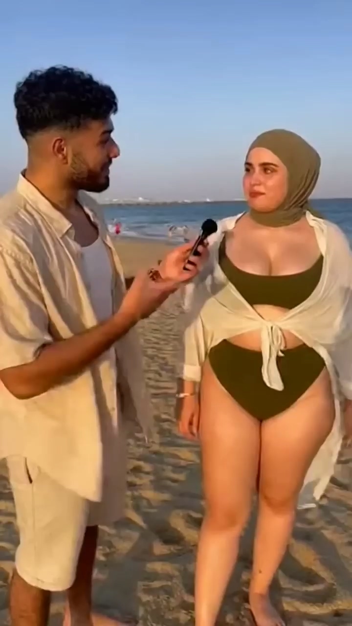 بكيني وحجاب