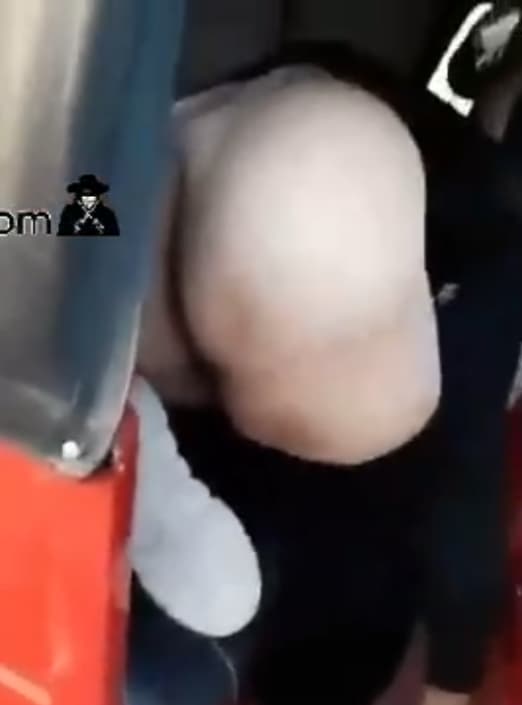 والعباس يأذي لا تخافي ما اطببه كله – سكس عراقي