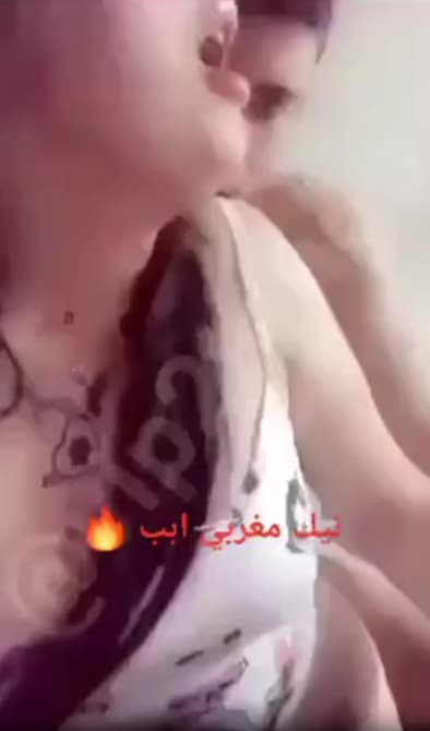 فحل مصري ينيك طيز مغربية وبيخليها ترجف من الفشخ – سكس مصري مع سكس مغربي