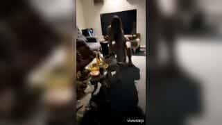 لعيون الشباب رقصة عراقية مثيرة – سكس عراقي منزلي