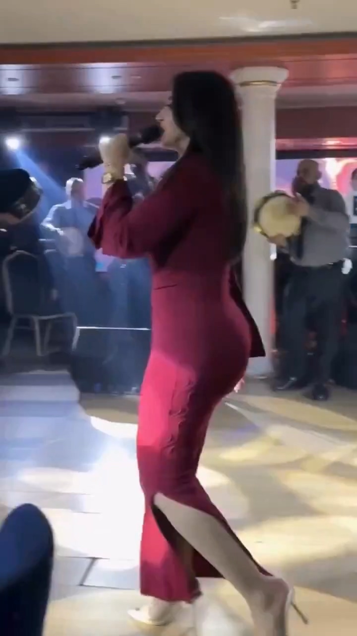 رحمه محسن اغراء واثارة الخلفية