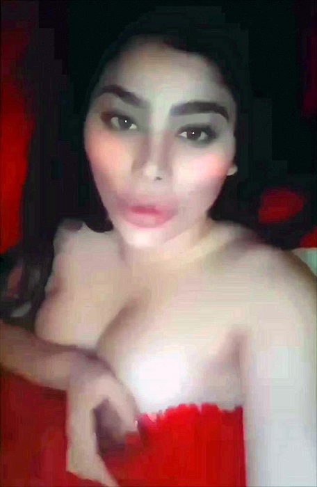 انجي خوري حلمة صدرها باينة وهي عارية قشطة فيديو ساخن